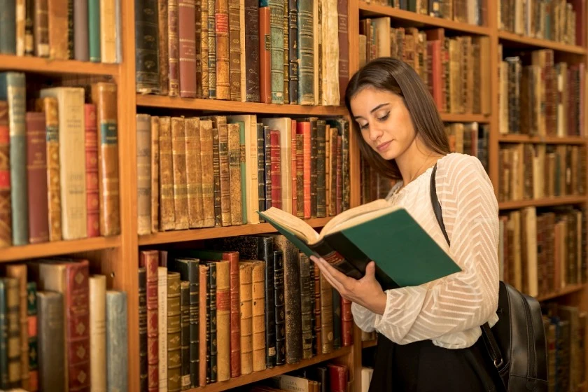 Top 10 Must Reads for Law Students in India - BookBuzzz